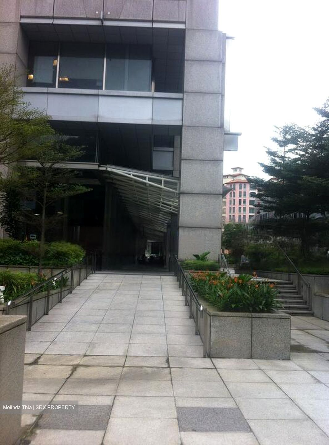 UE Square (D9), Office #460155901